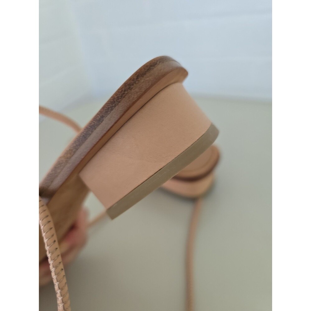 LOQ Ara Sandal in Dune Size 39 US 8.5 MRSP 385$ - Picture 15 of 16